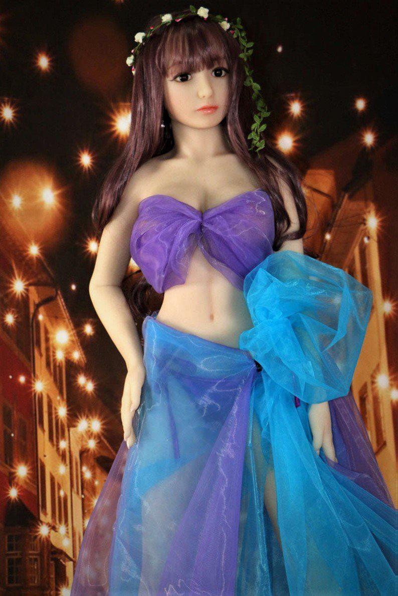 138 (4'6") E-Cup Laurelle - SM Doll - Image 4