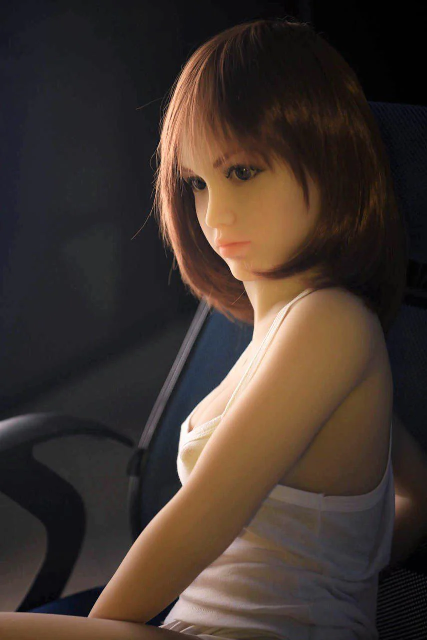 138 (4'6") E-Cup Vanelle - SM Doll - Image 13