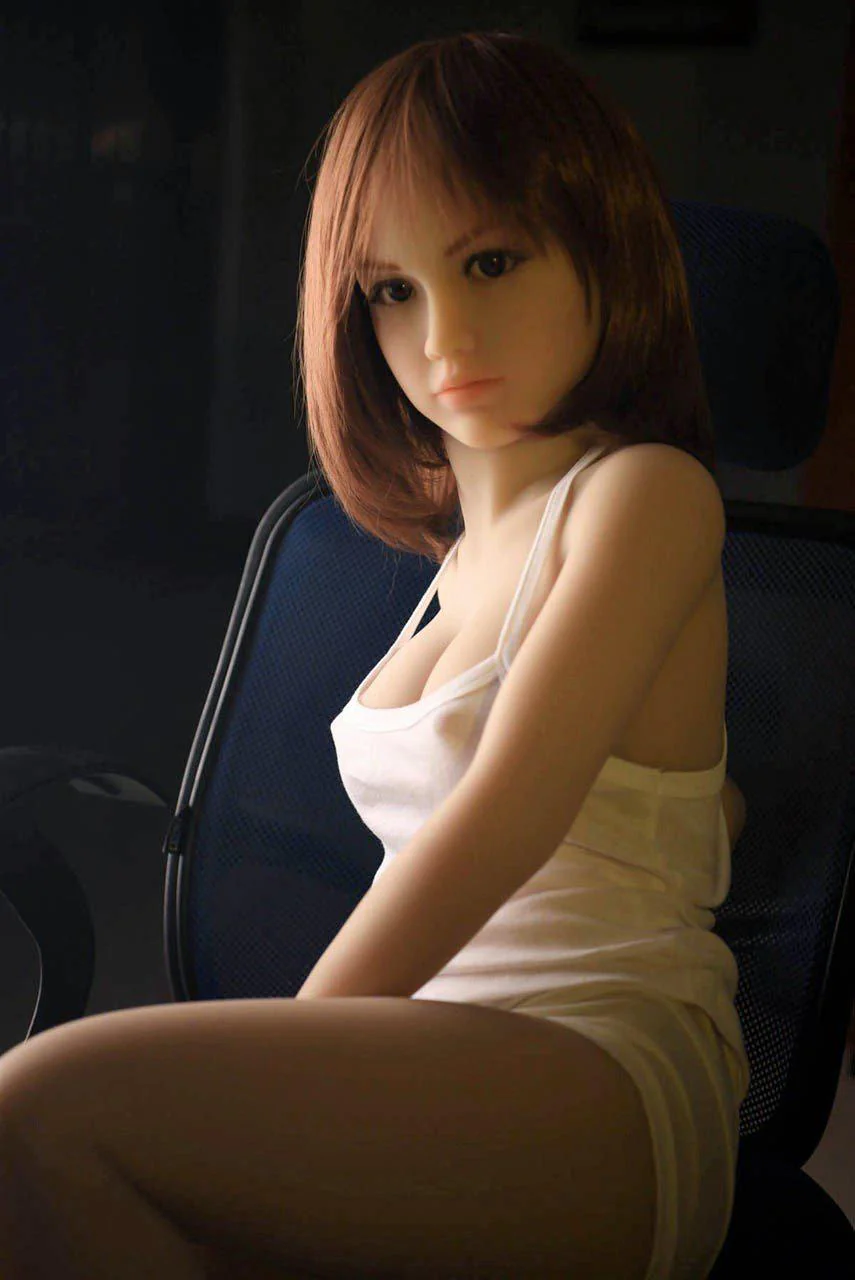 138 (4'6") E-Cup Vanelle - SM Doll - Image 8