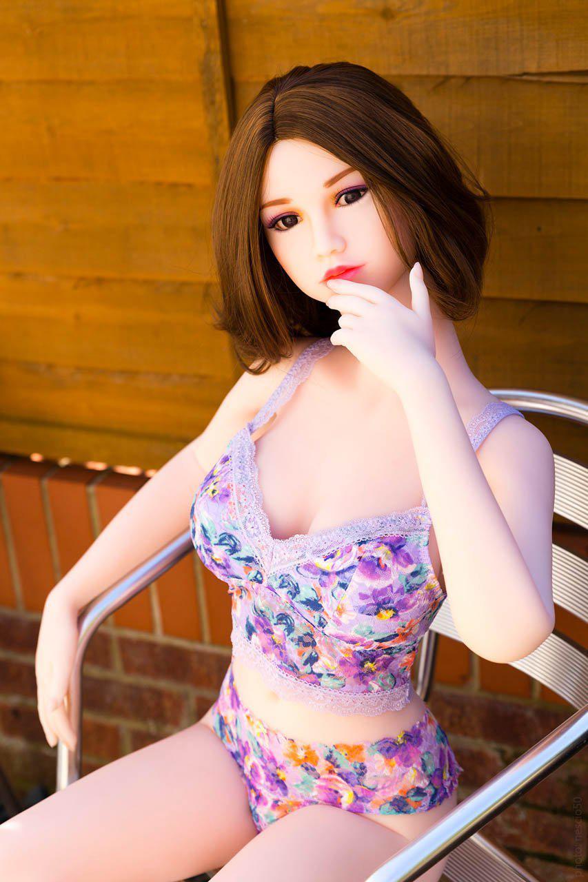140 (4'7") E-Cup Alyssa - SM Doll - Image 9