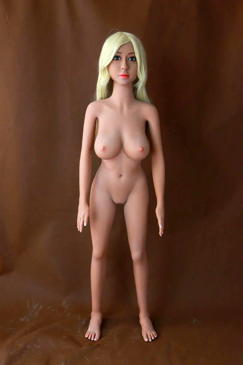 140 (4'7") E-Cup Honey - SM Doll - Image 13